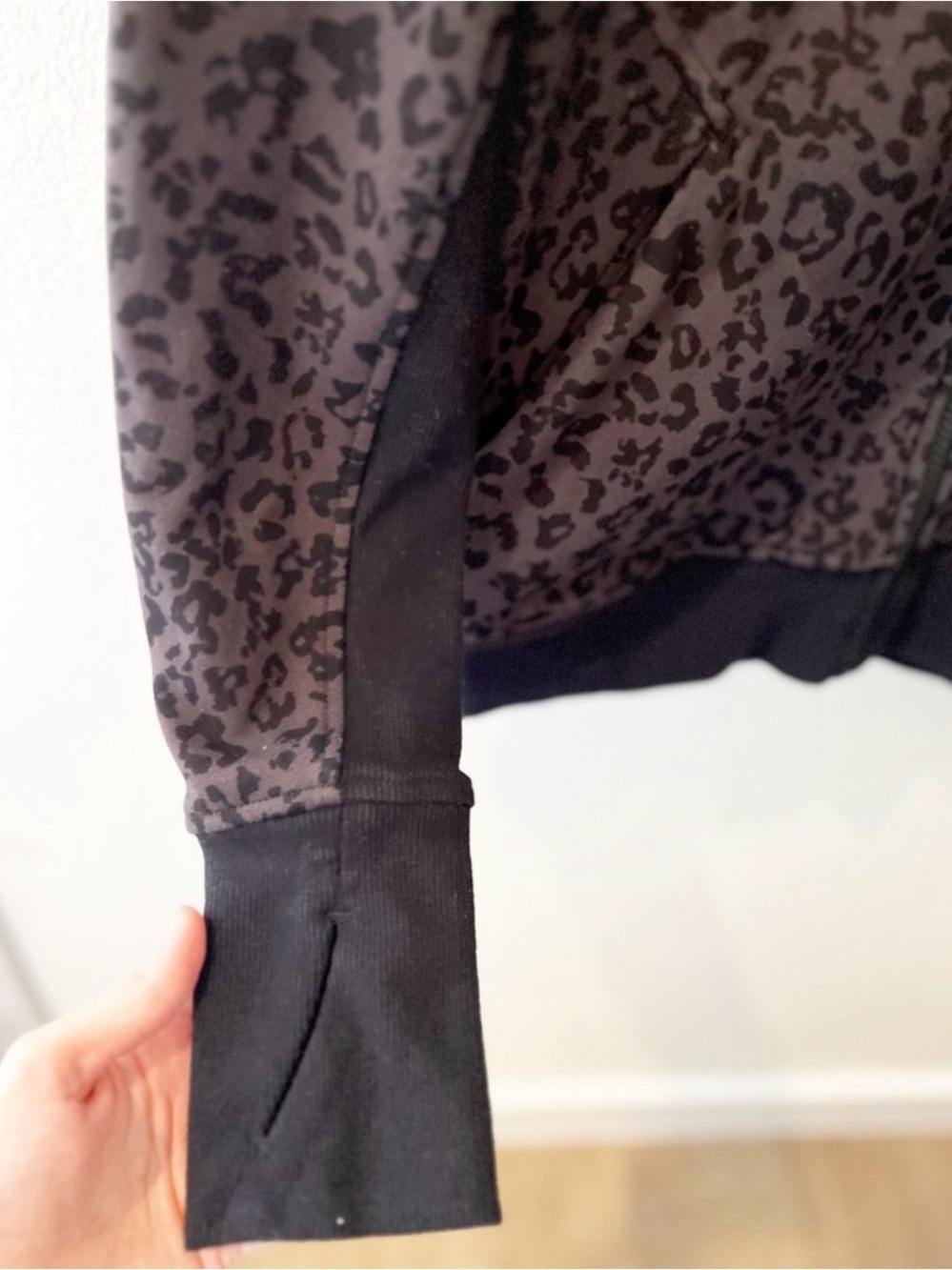Athleta Brown & Black Triumph
Printed Hoodie Size S - Picture 5 of 8